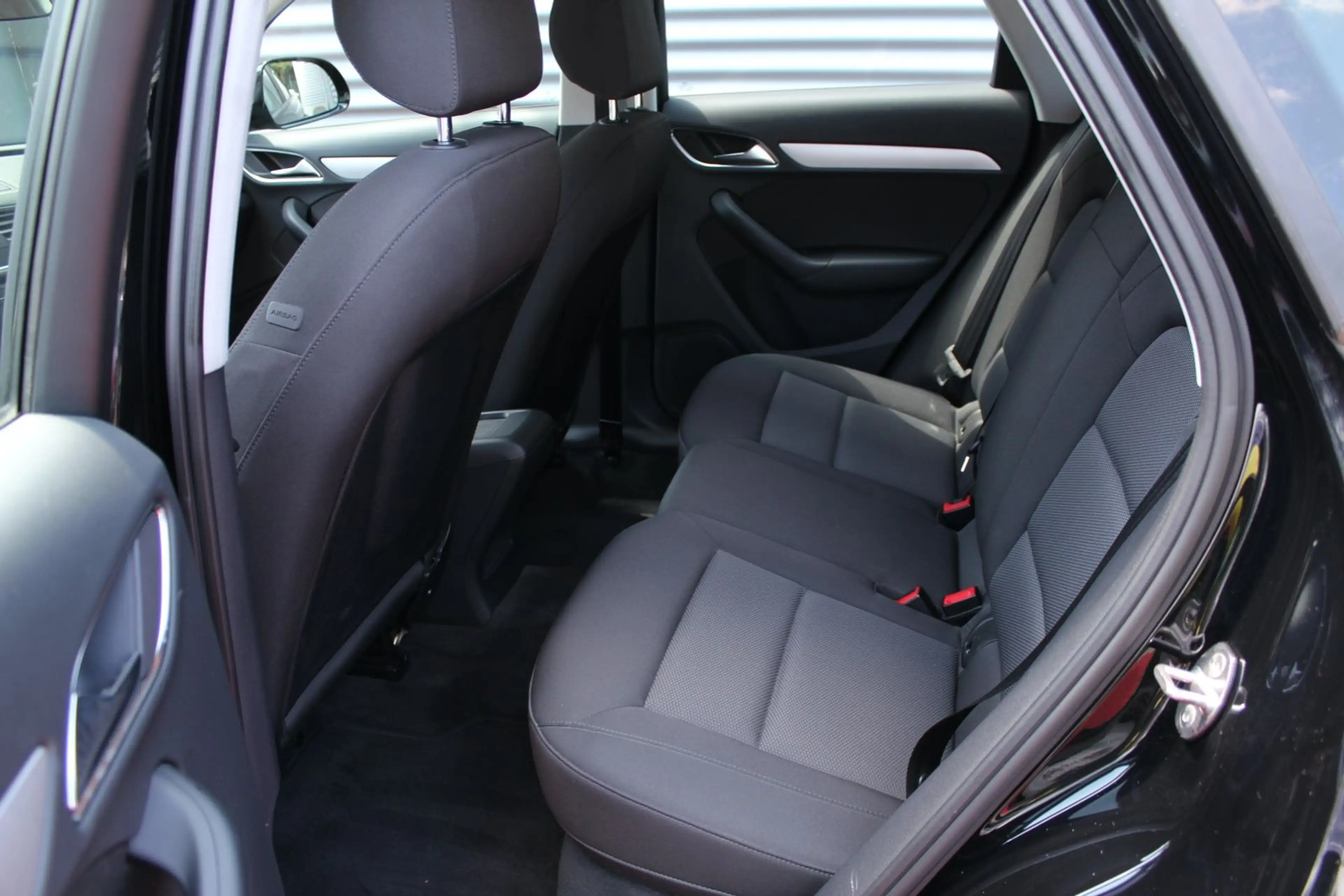 Audi Q3 1.4 TFSI CYLINDER ON DEMAND ULTRA KLIMA 1.Hd — photo 5