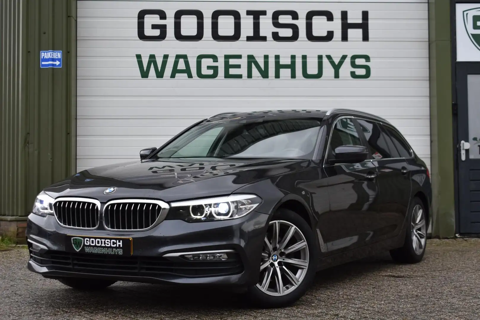 BMW 520 5-serie Touring 520d Executive | Leder | Elektrisc Grijs - 1