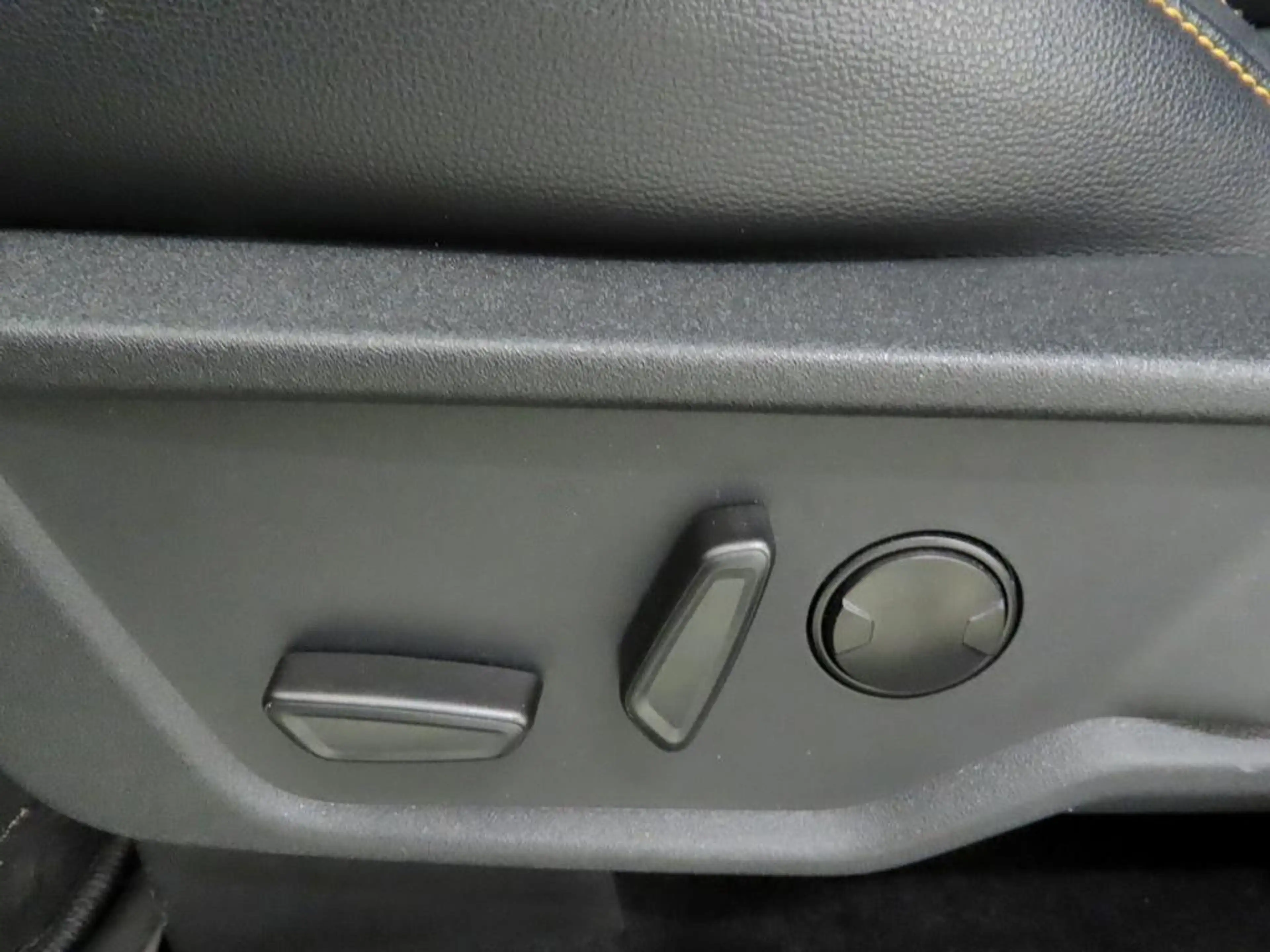 Ford Bronco 2.7 V6 Aut 4WD BADLANDS LED+ACC+360°Kam — photo 13