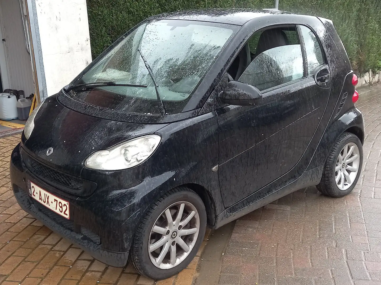 smart forTwo 0.8 cdi Pure Softouch crna - 2
