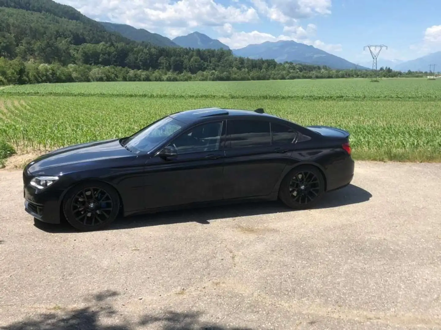 BMW 730 730Ld Aut. Schwarz - 1