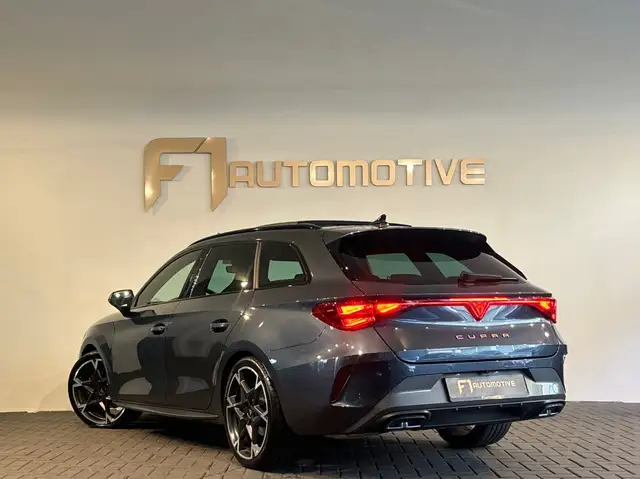 Cupra Leon view 8