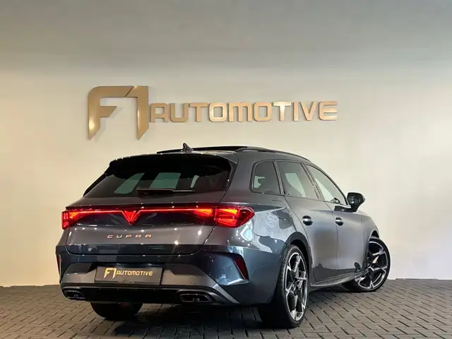 Cupra Leon view 3