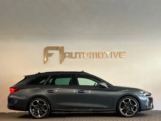 Cupra Leon view 10