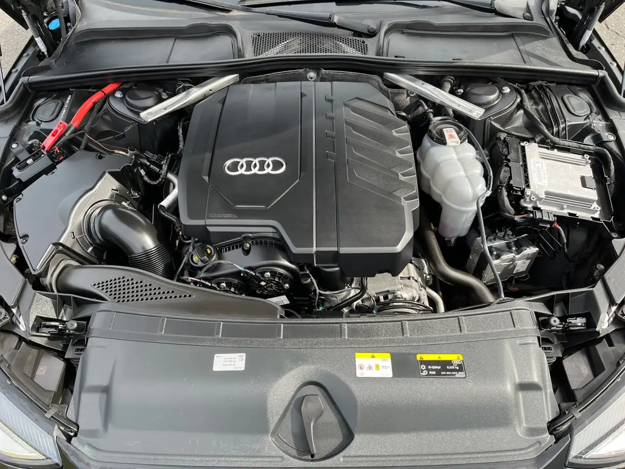 Audi A4 35 TFSI S-tronic / MMI-Navi+, CarPlay 9