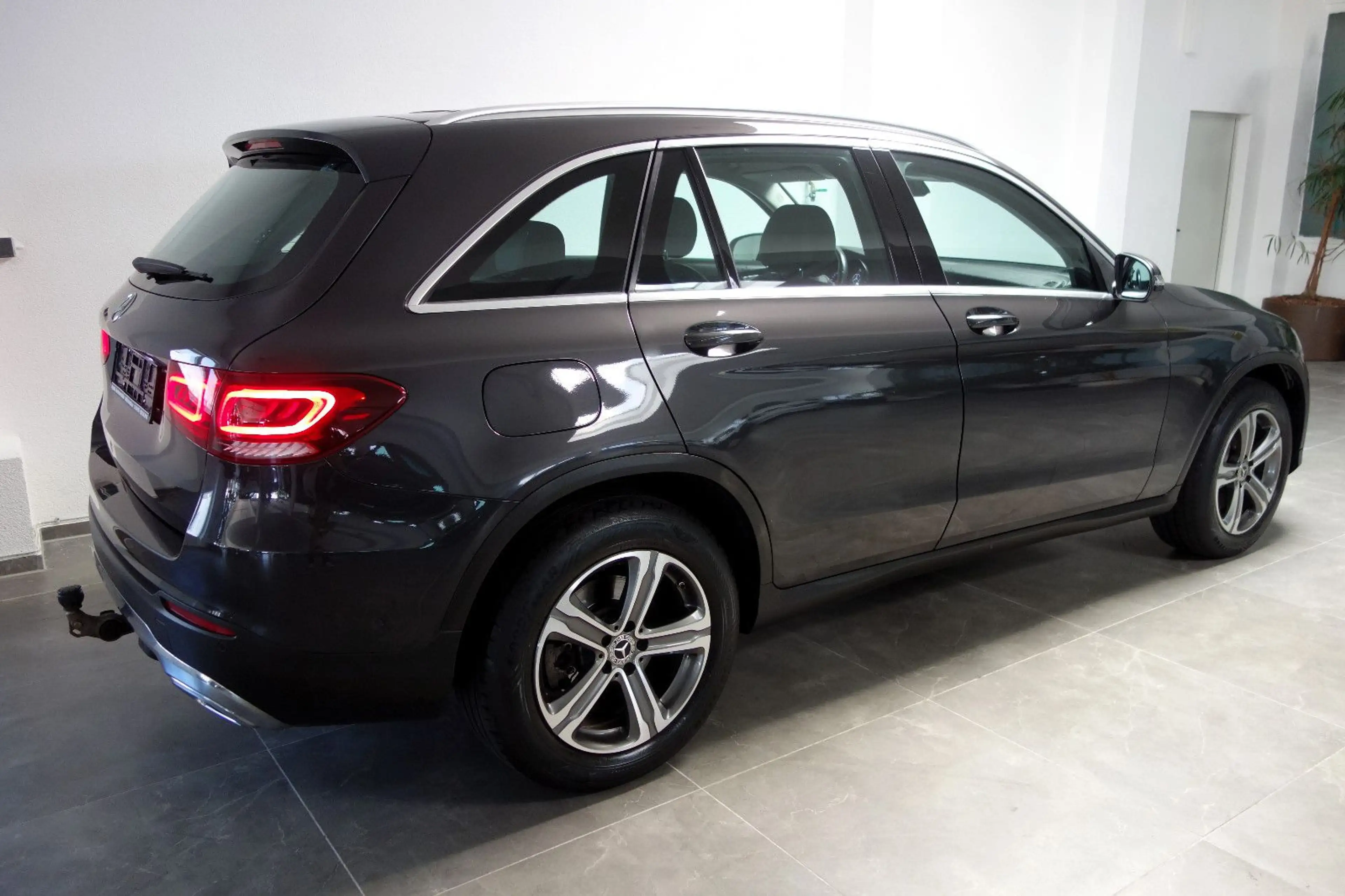 Mercedes-Benz GLC 220 d 9G/Leder/Kamera/LED/MBUX/18 Sportpaket — photo 5