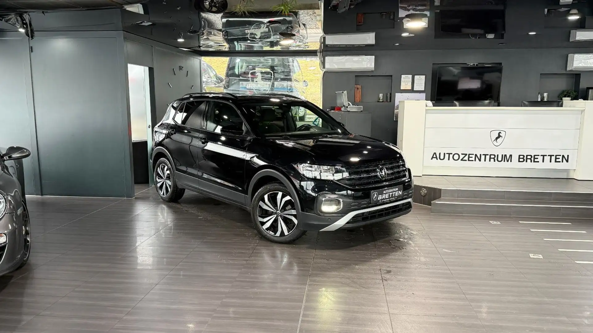Volkswagen T-Cross 1.0 TSI DSG*United*ACC*PDC*SHZ Schwarz - 2