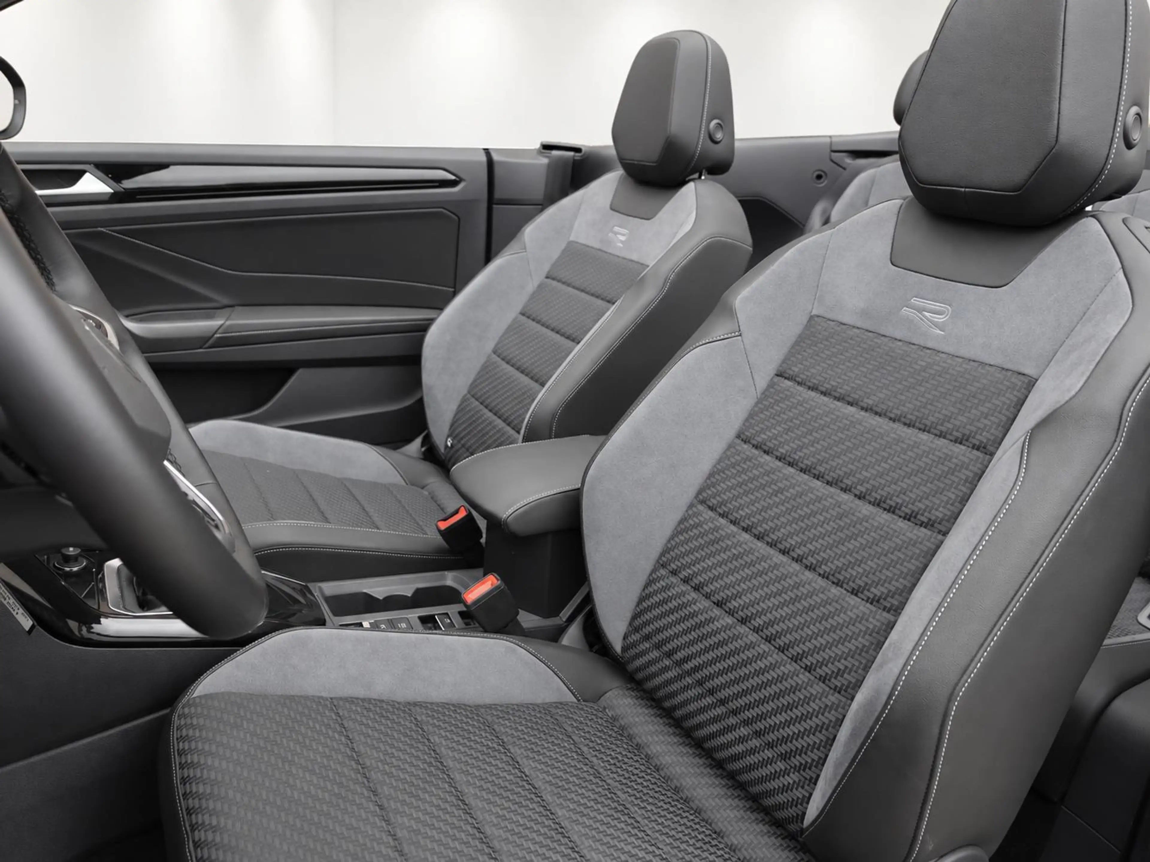 Volkswagen T-Roc Cabrio 1.5 TSI 150pk DSG R-Line Navigatie Apple Ca — photo 11