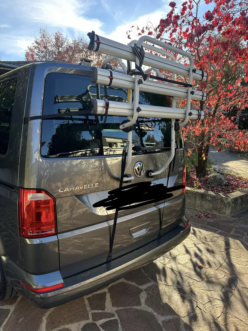 Volkswagen T6 Caravelle Grigio - 2