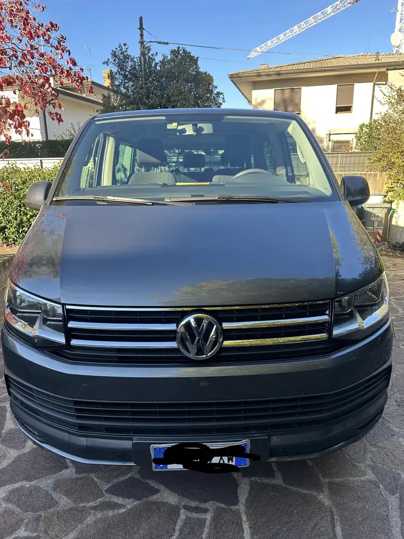 Volkswagen T6 Caravelle Grigio - 1