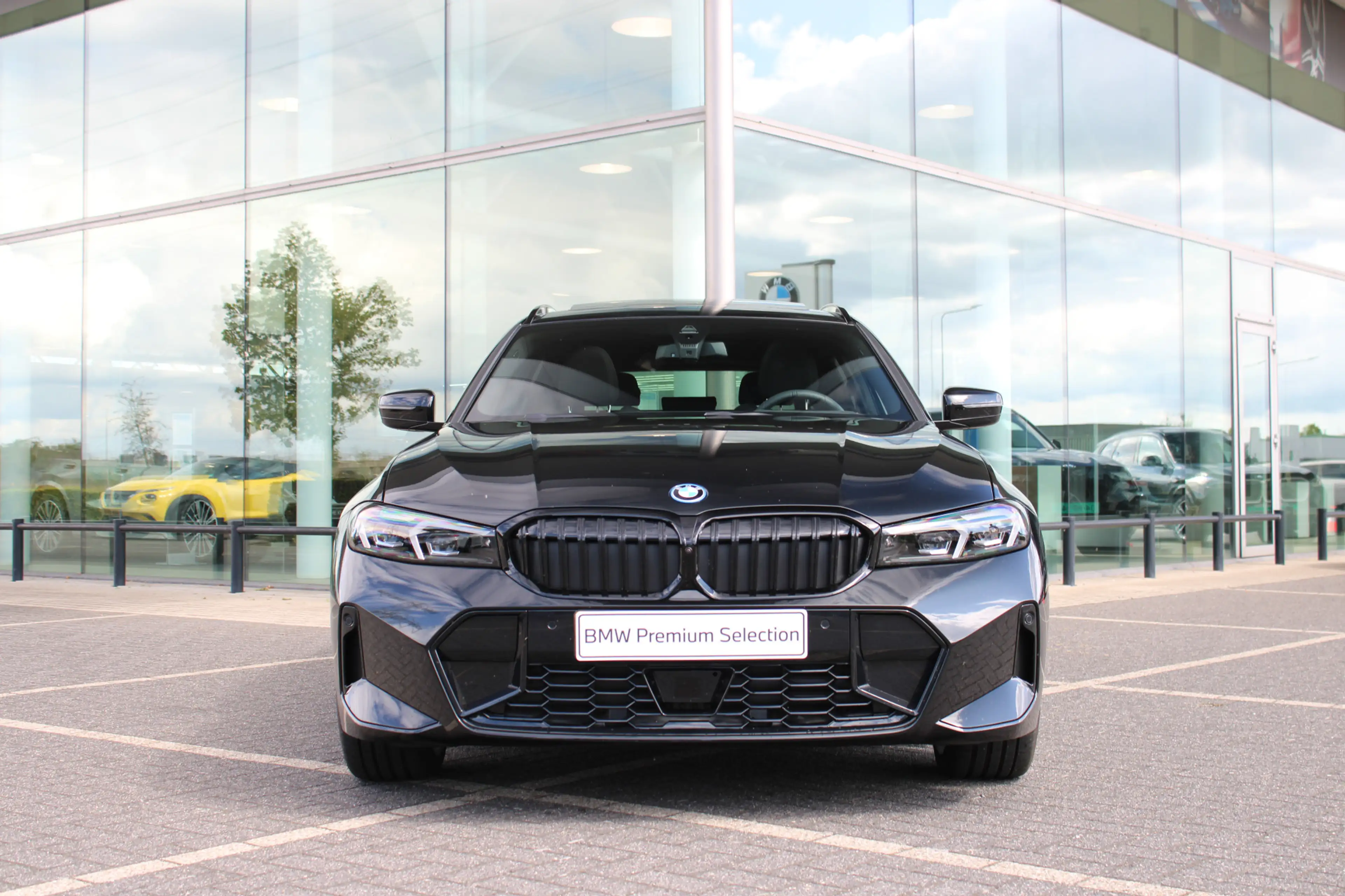 BMW 330 3 Serie Touring 330e M Sport Automaat / Panoramada — photo 6