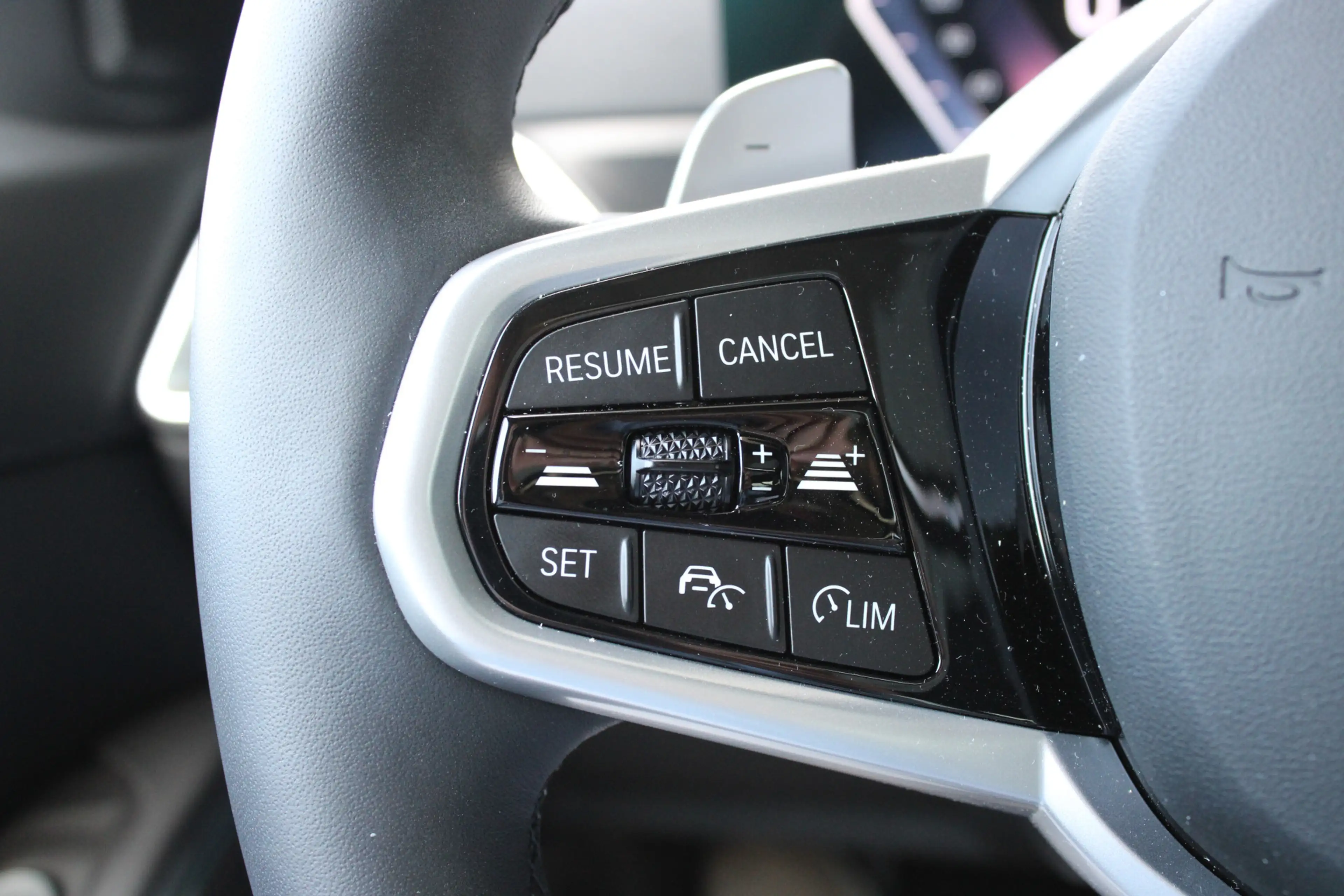 BMW 330 3 Serie Touring 330e M Sport Automaat / Panoramada — photo 11