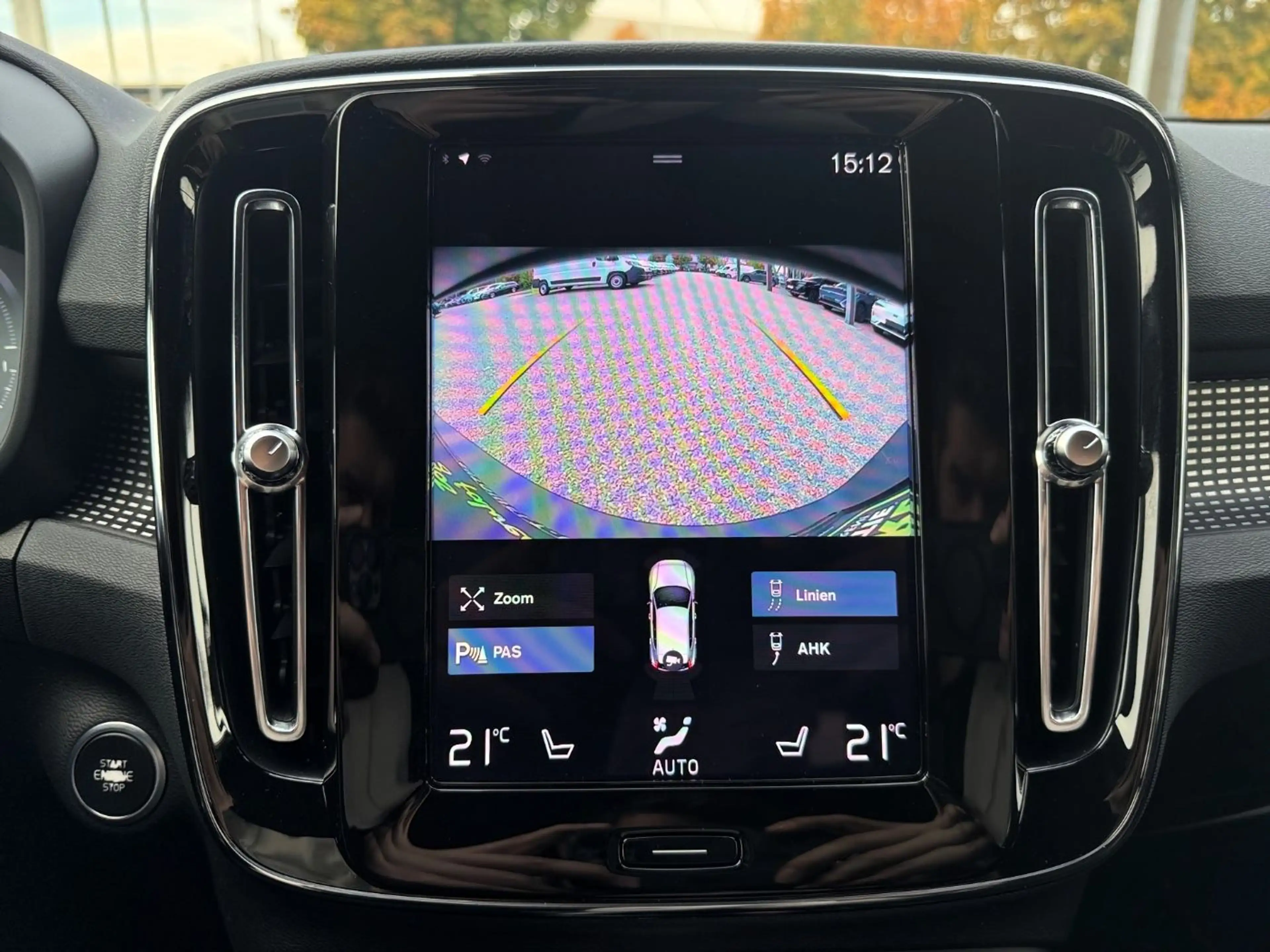 Volvo XC40 T4 Twin Engine PHEV R Design ACC+AHK+++ — photo 24