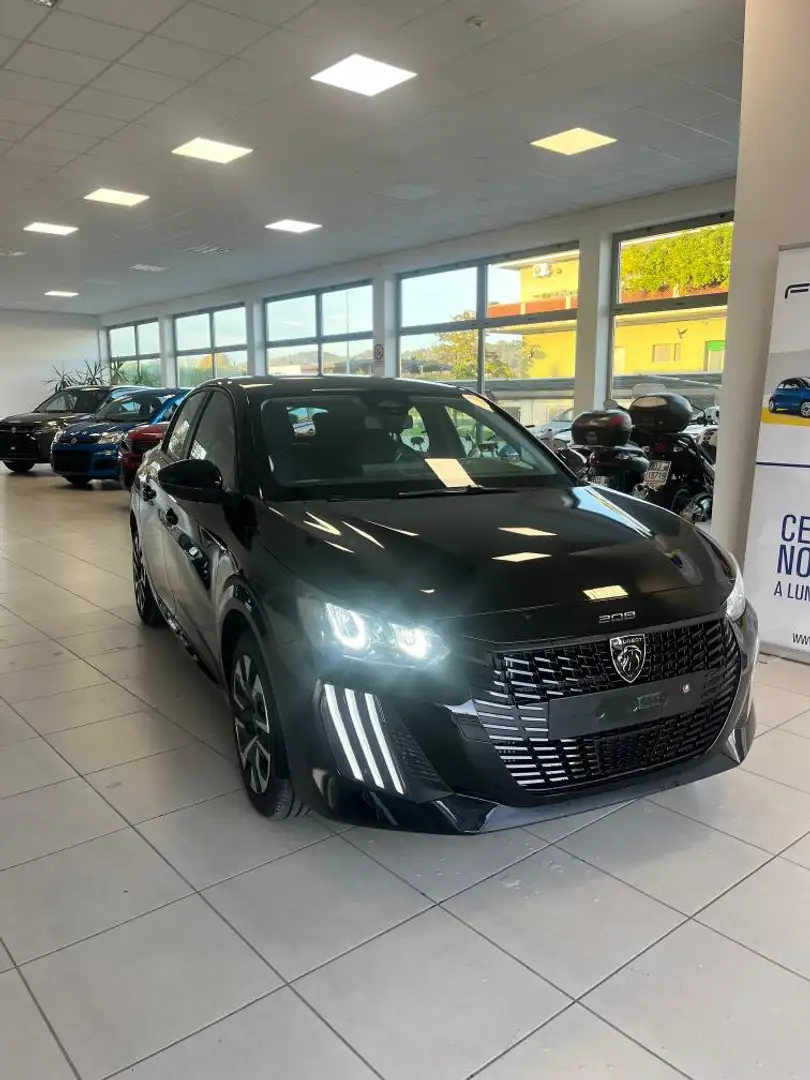 Peugeot 208 1.2 puretech Style s&s 100cv Noir - 1