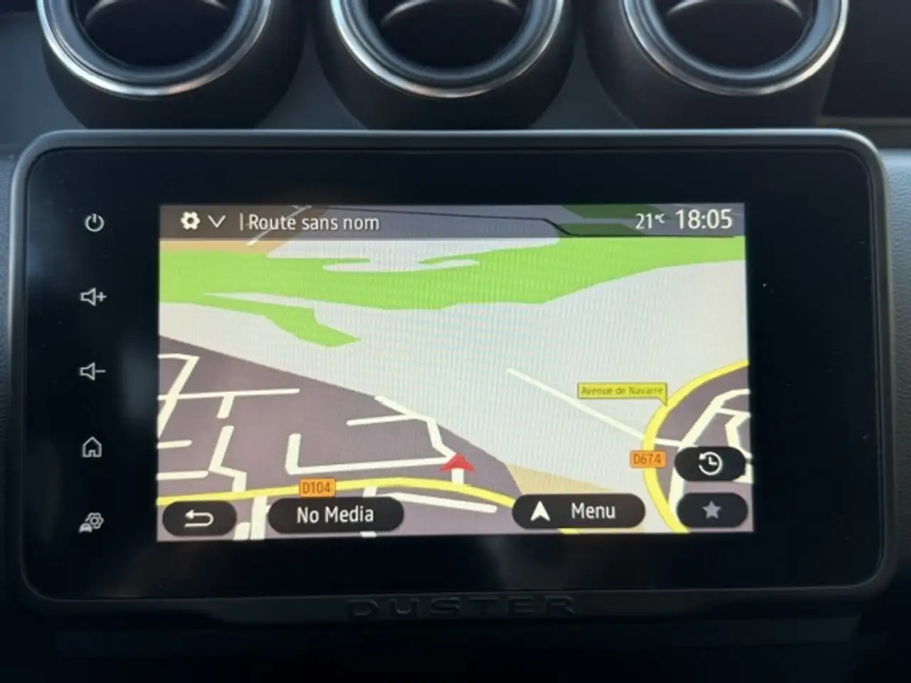 Dacia Duster — photo 18