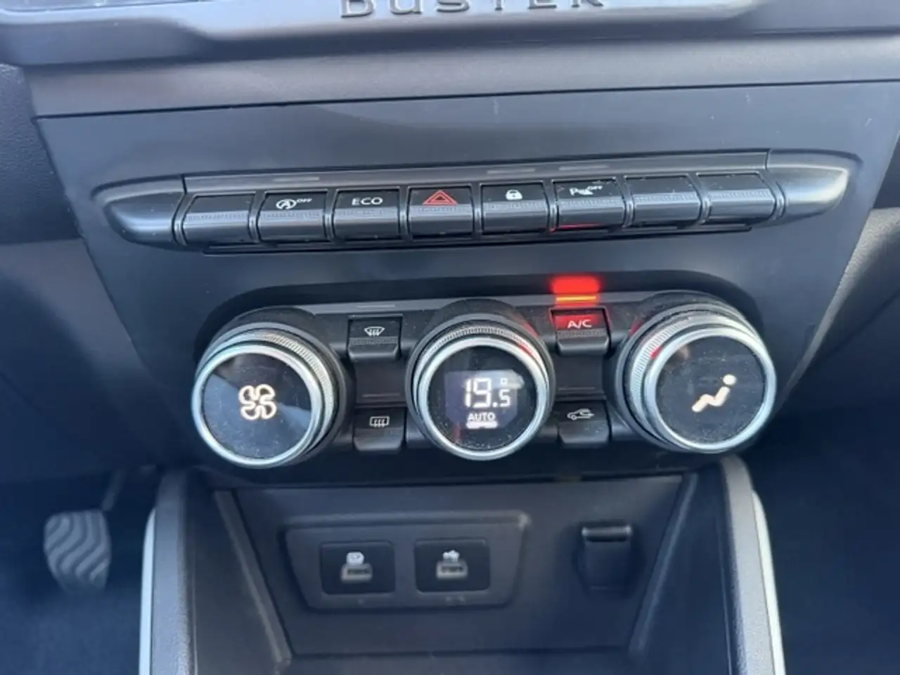 Dacia Duster — photo 14
