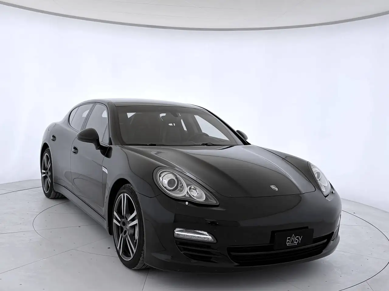 2011 Porsche Panamera 3.0 tiptronic, photograph 3