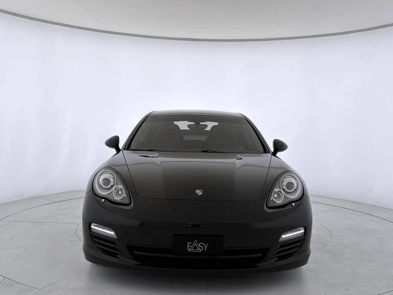 2011 Porsche Panamera 3.0 tiptronic, photograph 2