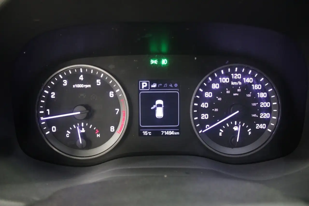 Hyundai TUCSON снимка Hyundai TUCSON