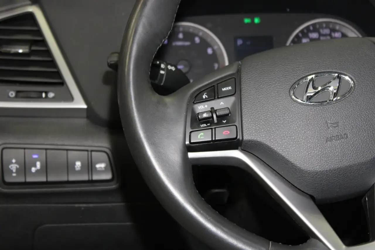Hyundai TUCSON снимка Hyundai TUCSON