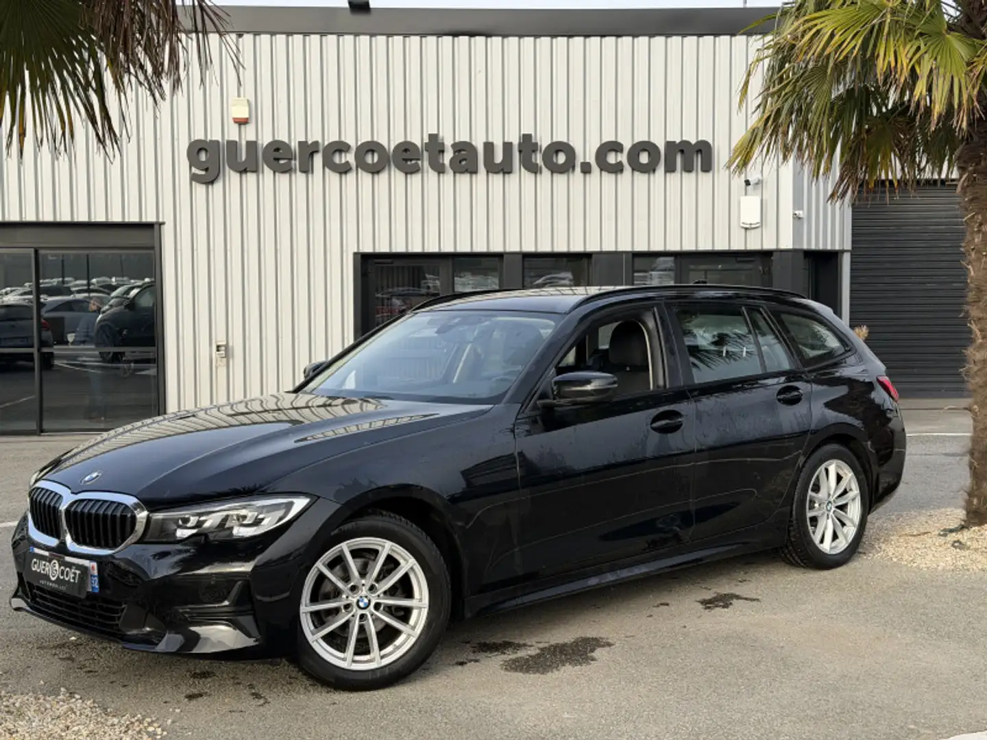 BMW 318 (G21) 318DA MH 150CH LOUNGE Noir - 1