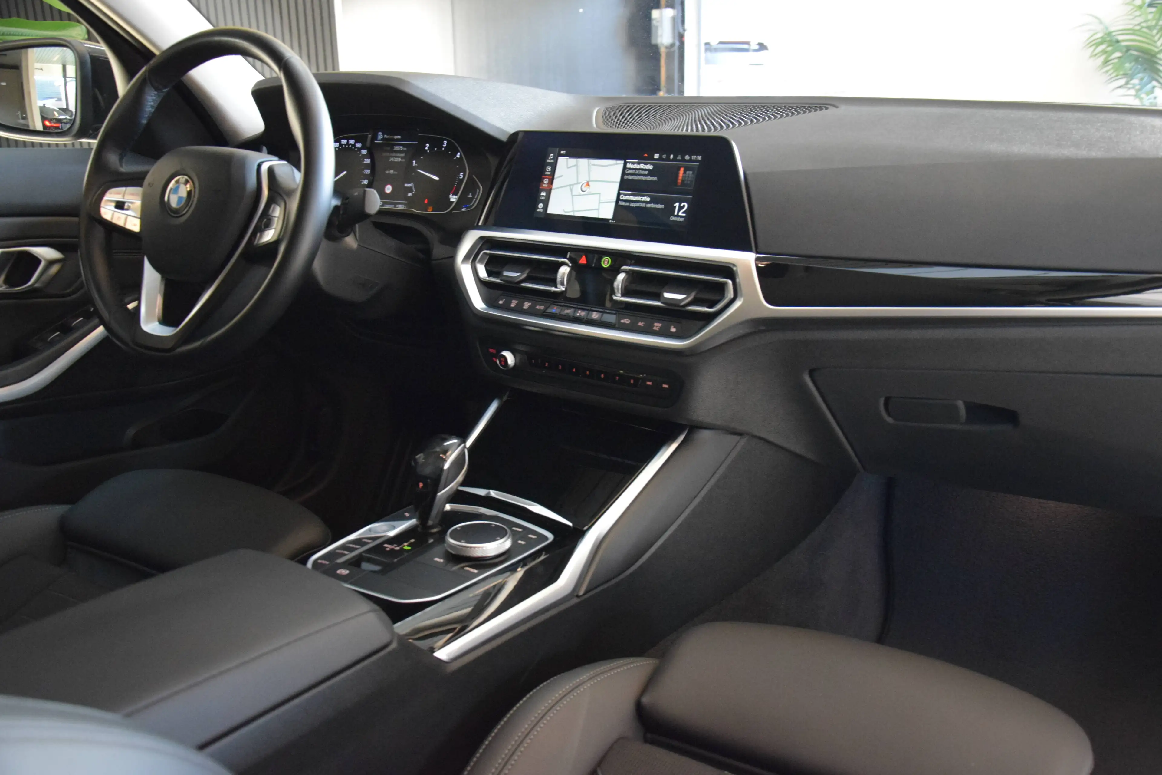 BMW 318 dA AdBlue Sedan 11/2020 — photo 10