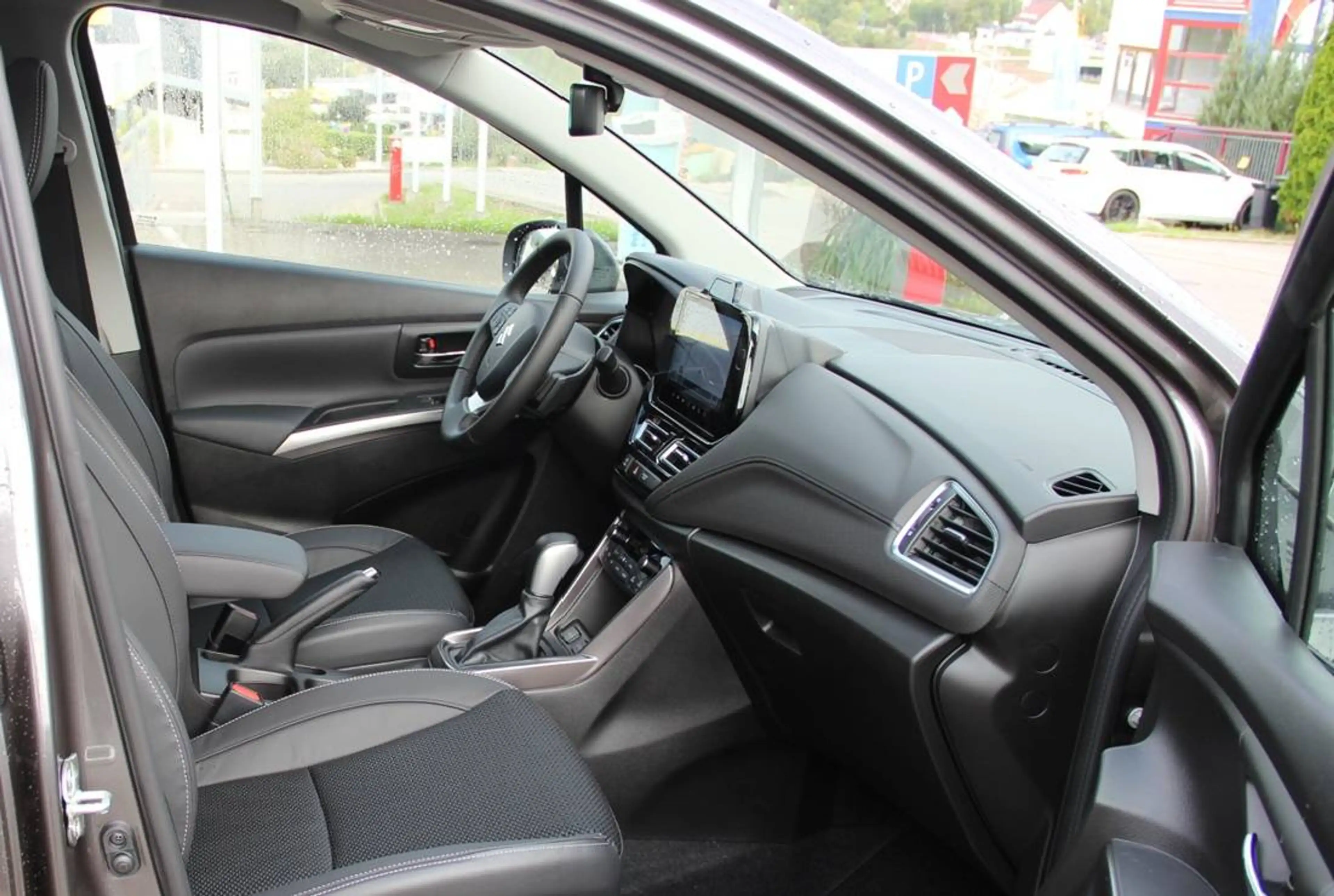 Suzuki S-Cross 1.4 Hybr. Allrad Comfort+ Automatik Navi Schiebedach Kamera Sitzheizung KEIN RE-IMPORT — photo 6