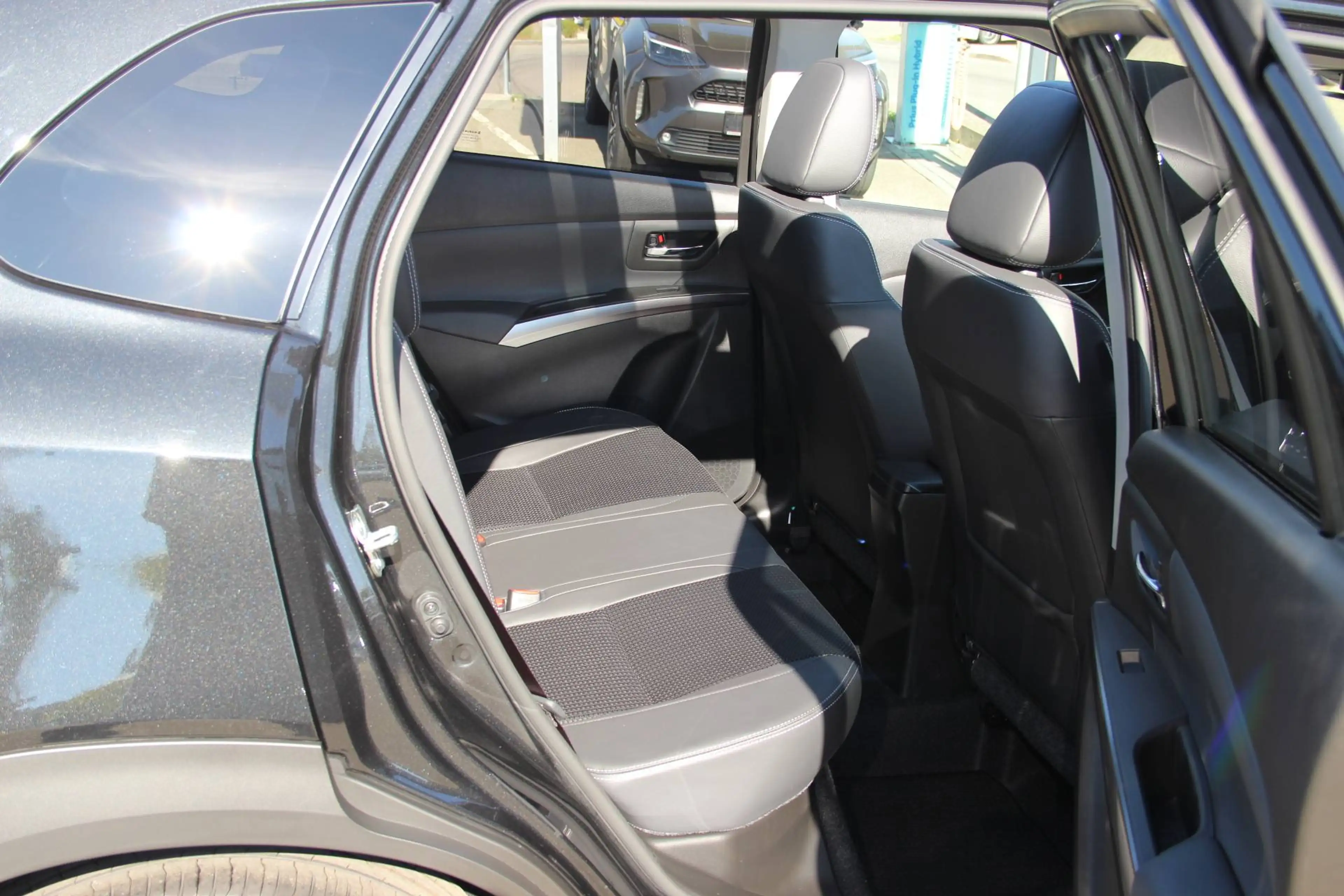 Suzuki S-Cross 1.4 Hybr. Allrad Comfort+ Automatik Navi Schiebedach Kamera Sitzheizung KEIN RE-IMPORT — photo 7