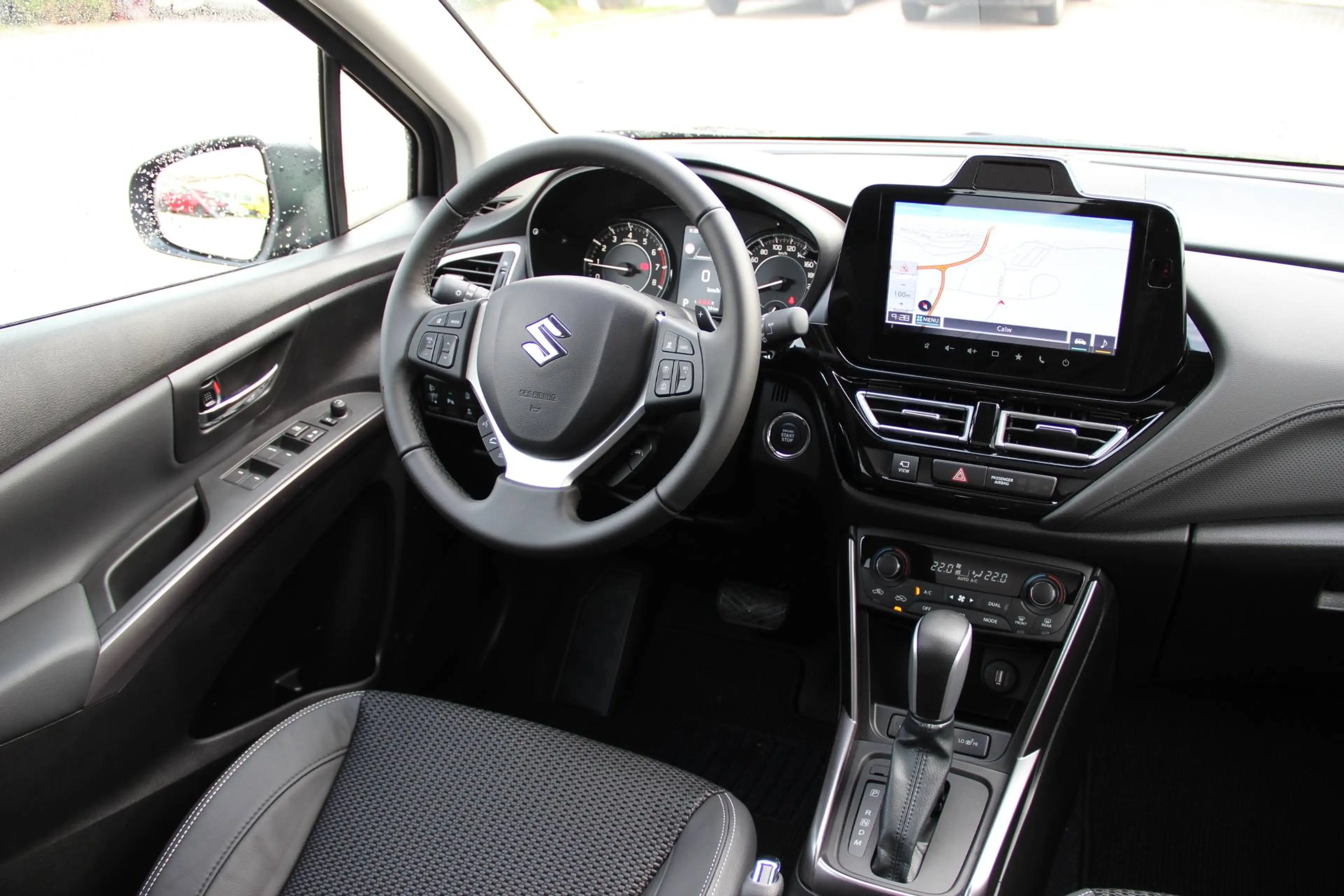 Suzuki S-Cross 1.4 Hybr. Allrad Comfort+ Automatik Navi Schiebedach Kamera Sitzheizung KEIN RE-IMPORT — photo 9