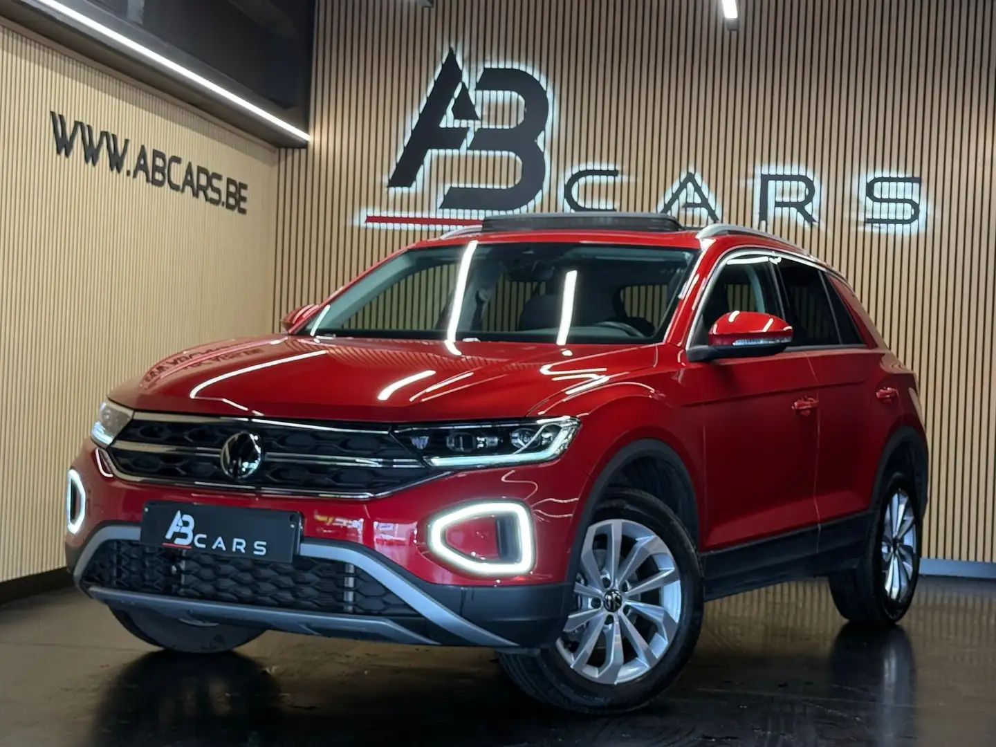 Volkswagen T-Roc 1.0 TSI * GARANTIE 12 MOIS * HIGHLINE SPORT * Rouge - 1