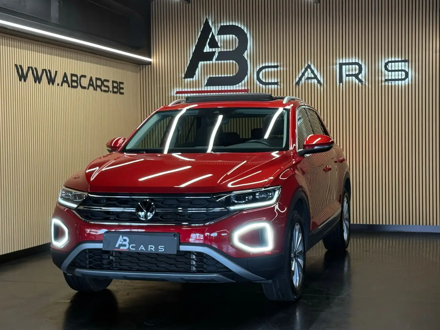 Volkswagen T-Roc 1.0 TSI * GARANTIE 12 MOIS * HIGHLINE SPORT * Rouge - 2