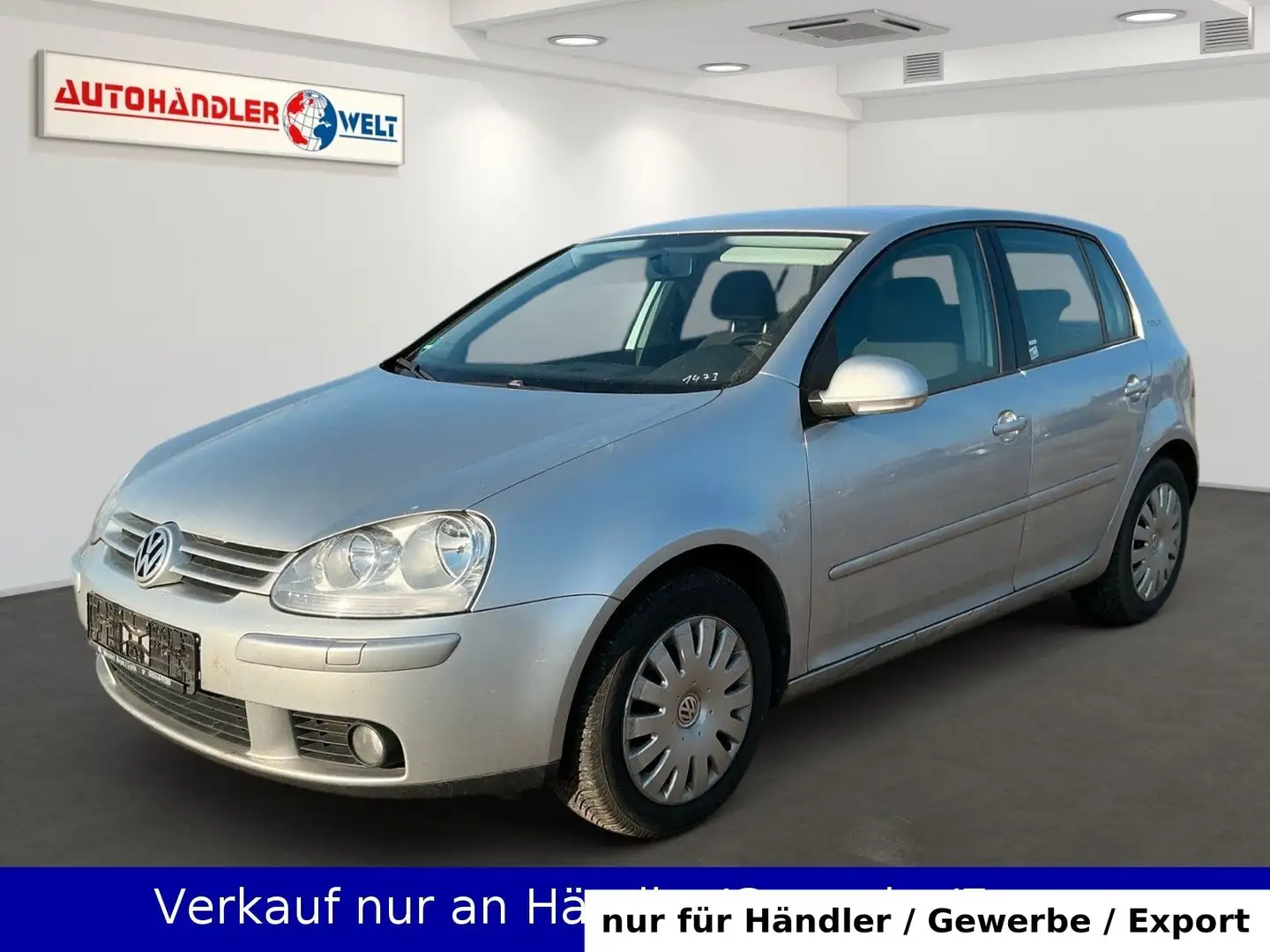 Volkswagen Golf V 1.6 FSI Tour Silber - 1