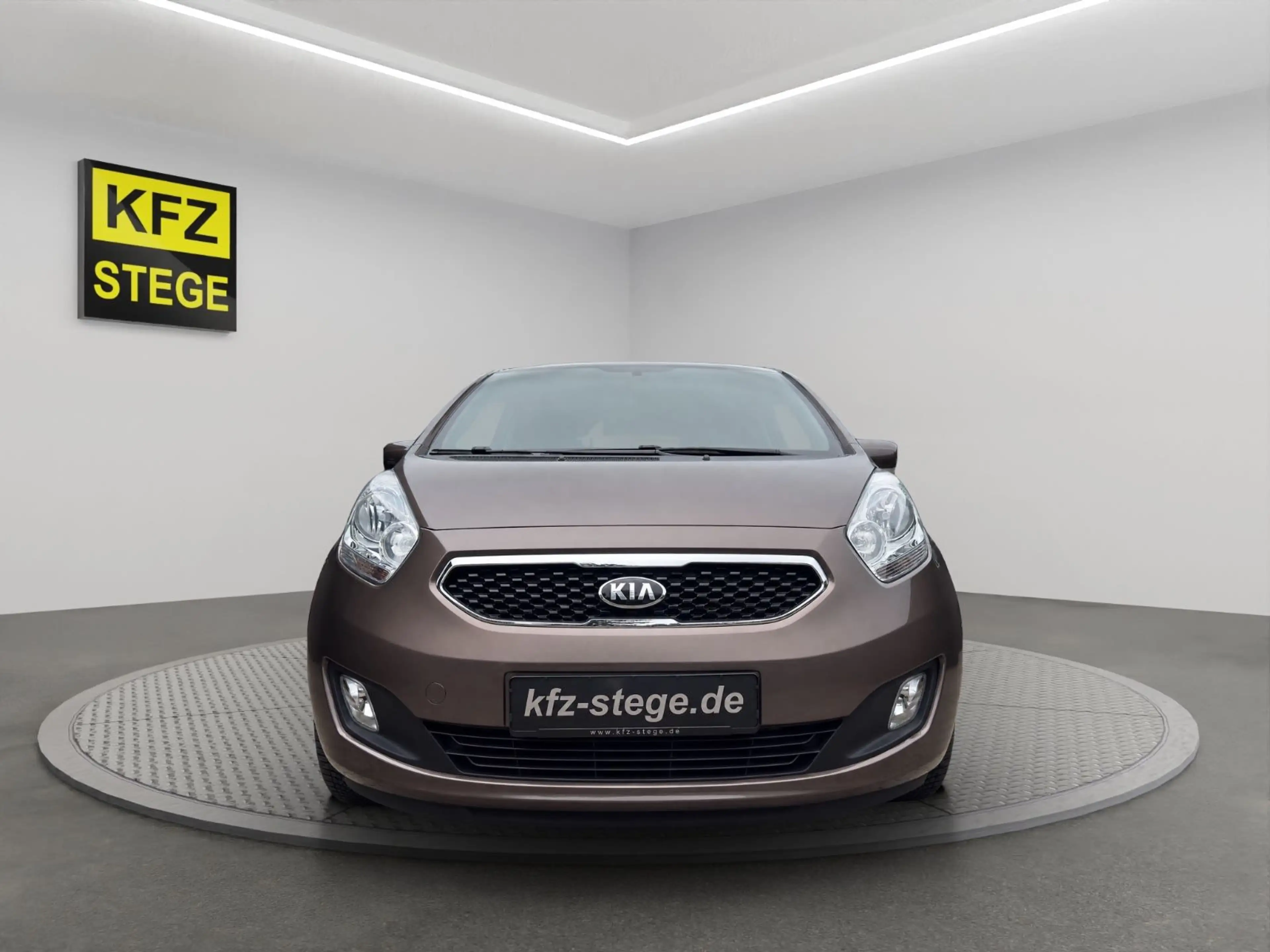 Kia Venga Dream Team/ erst 31000km/ TÜV neu — photo 2