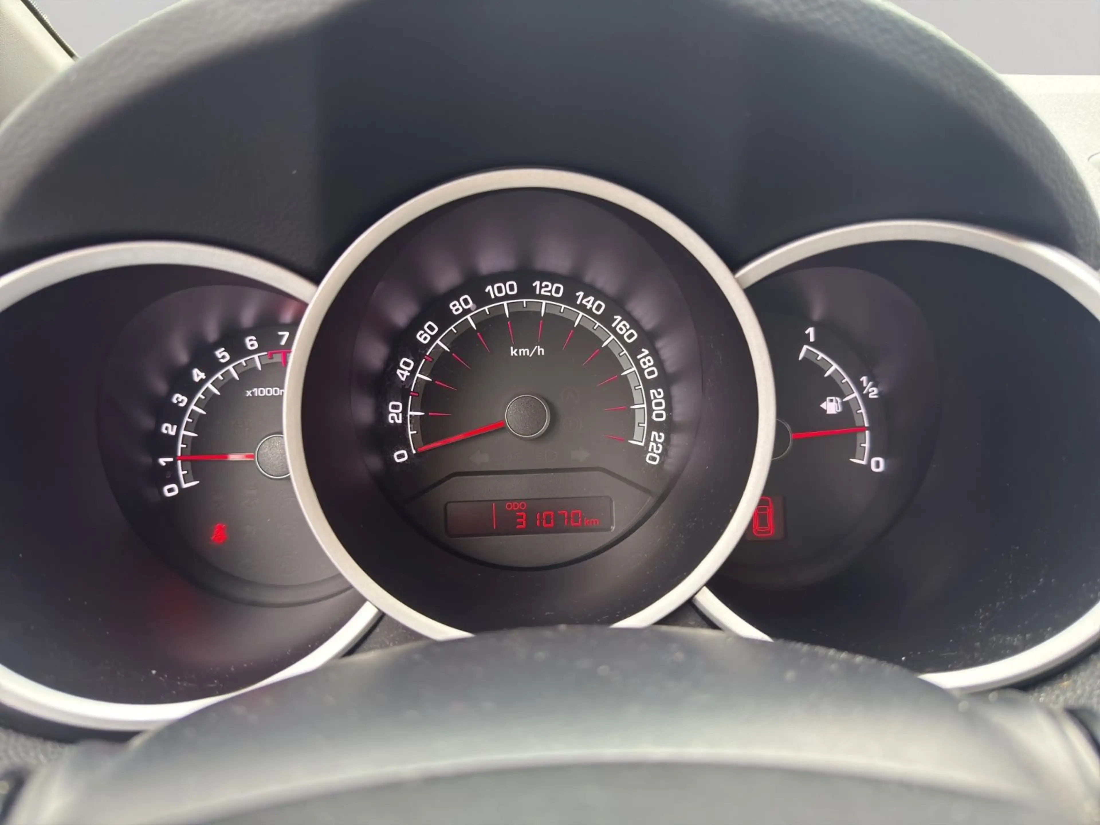 Kia Venga Dream Team/ erst 31000km/ TÜV neu — photo 12