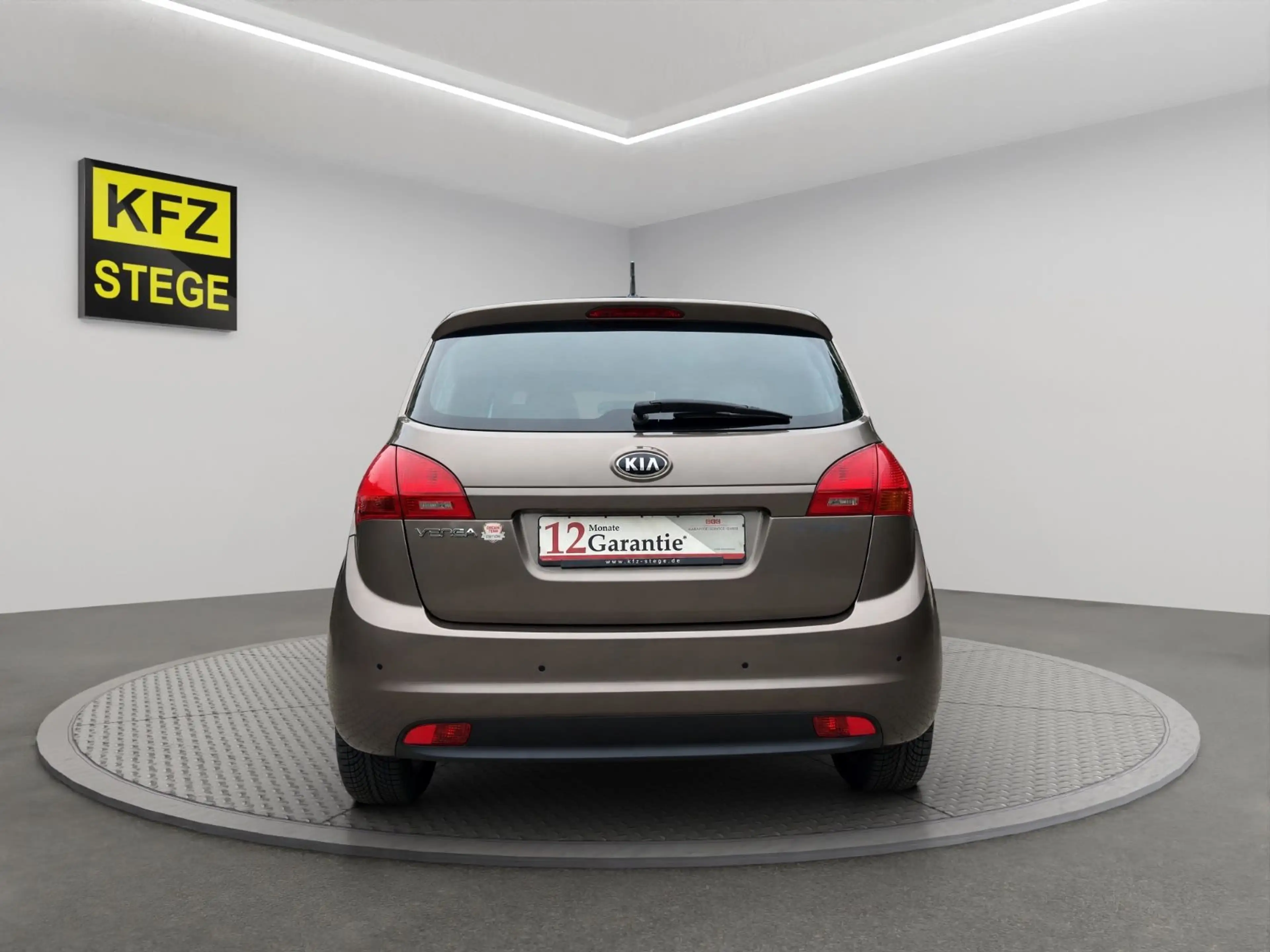 Kia Venga Dream Team/ erst 31000km/ TÜV neu — photo 6