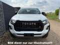 Toyota Hilux 2.8 D-4D 4WD AT GR Sport 2 Pearl White Blanco - thumbnail 2