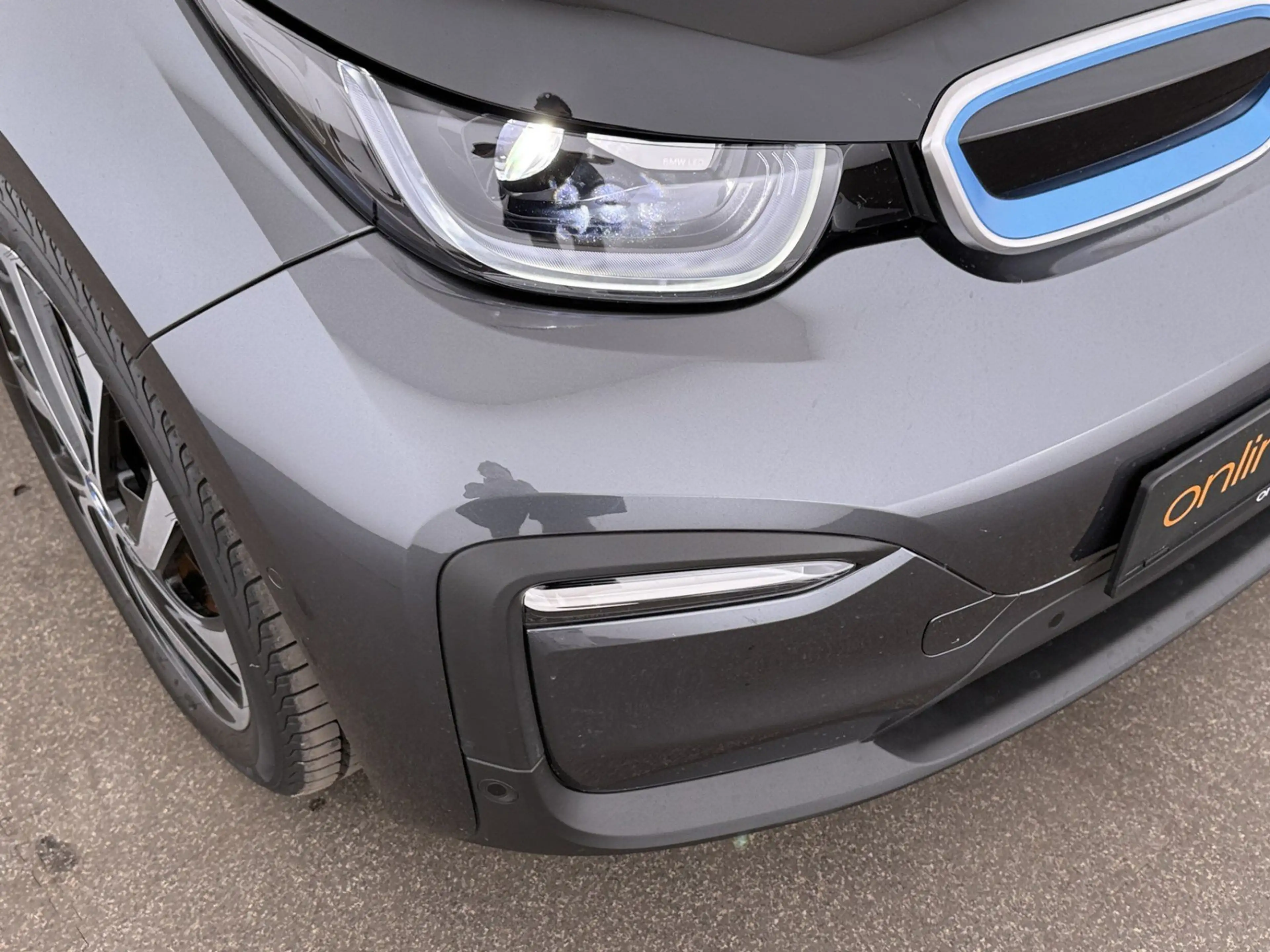 BMW i3 42kWh Aut LED SKY WAERMEPUMPE SITZHZG R-CAM — photo 12