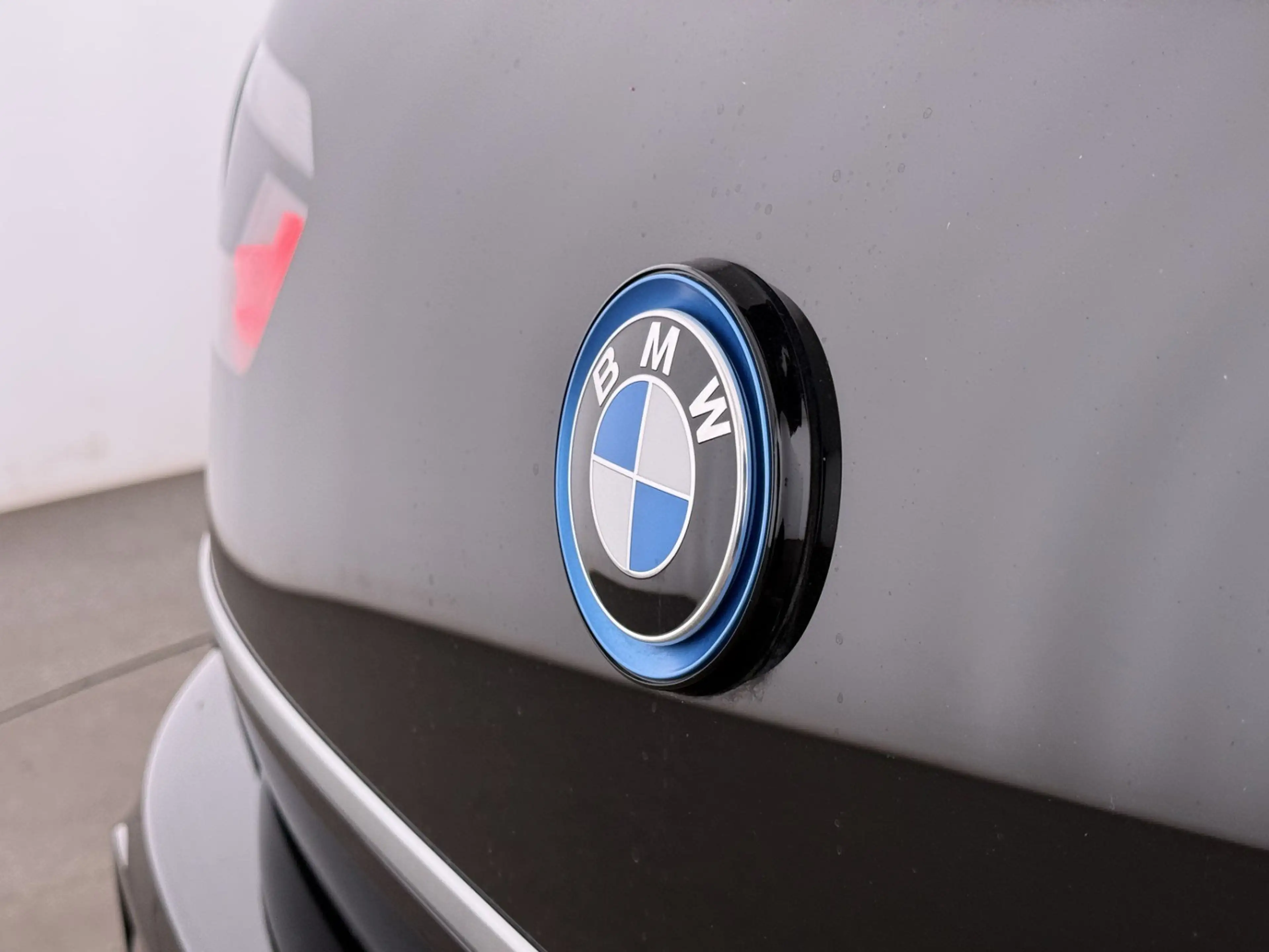 BMW i3 42kWh Aut LED SKY WAERMEPUMPE SITZHZG R-CAM — photo 10