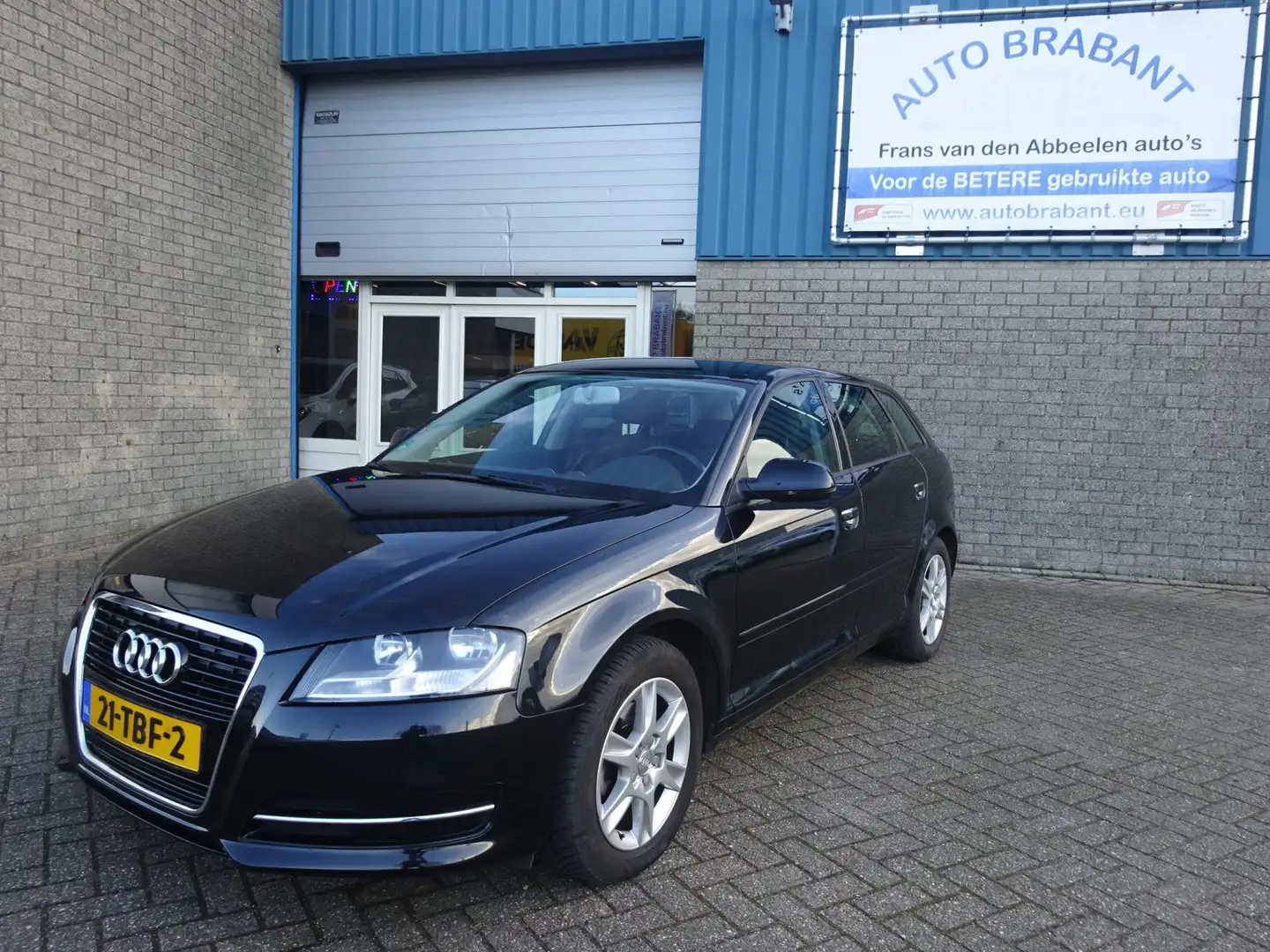 Audi A3 Sportback 1.4 TFSI Attraction Pro Line boekjes nap Noir - 1