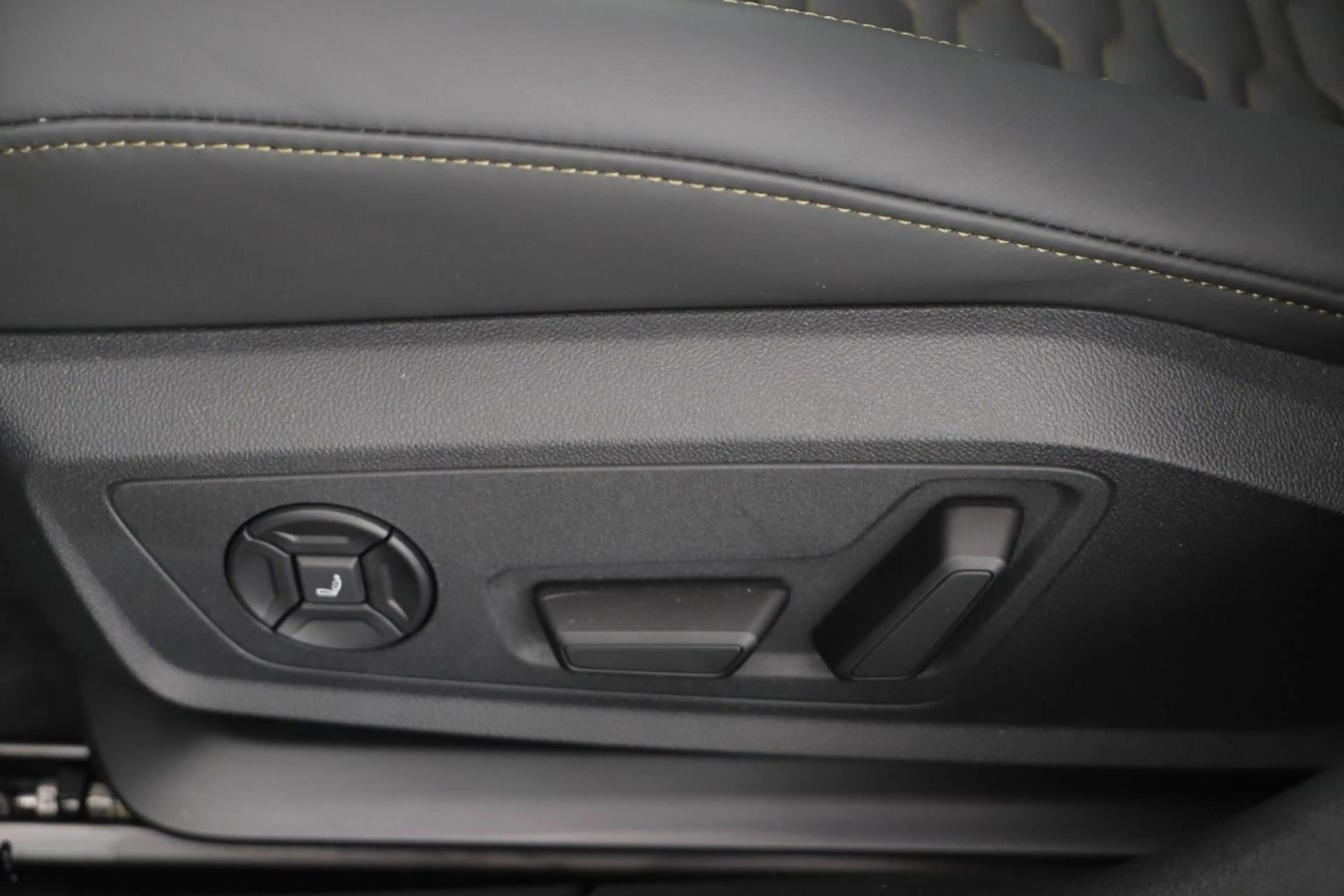 Audi RS5 Audi RS 5 Avant 470 kW tiptronic — photo 15