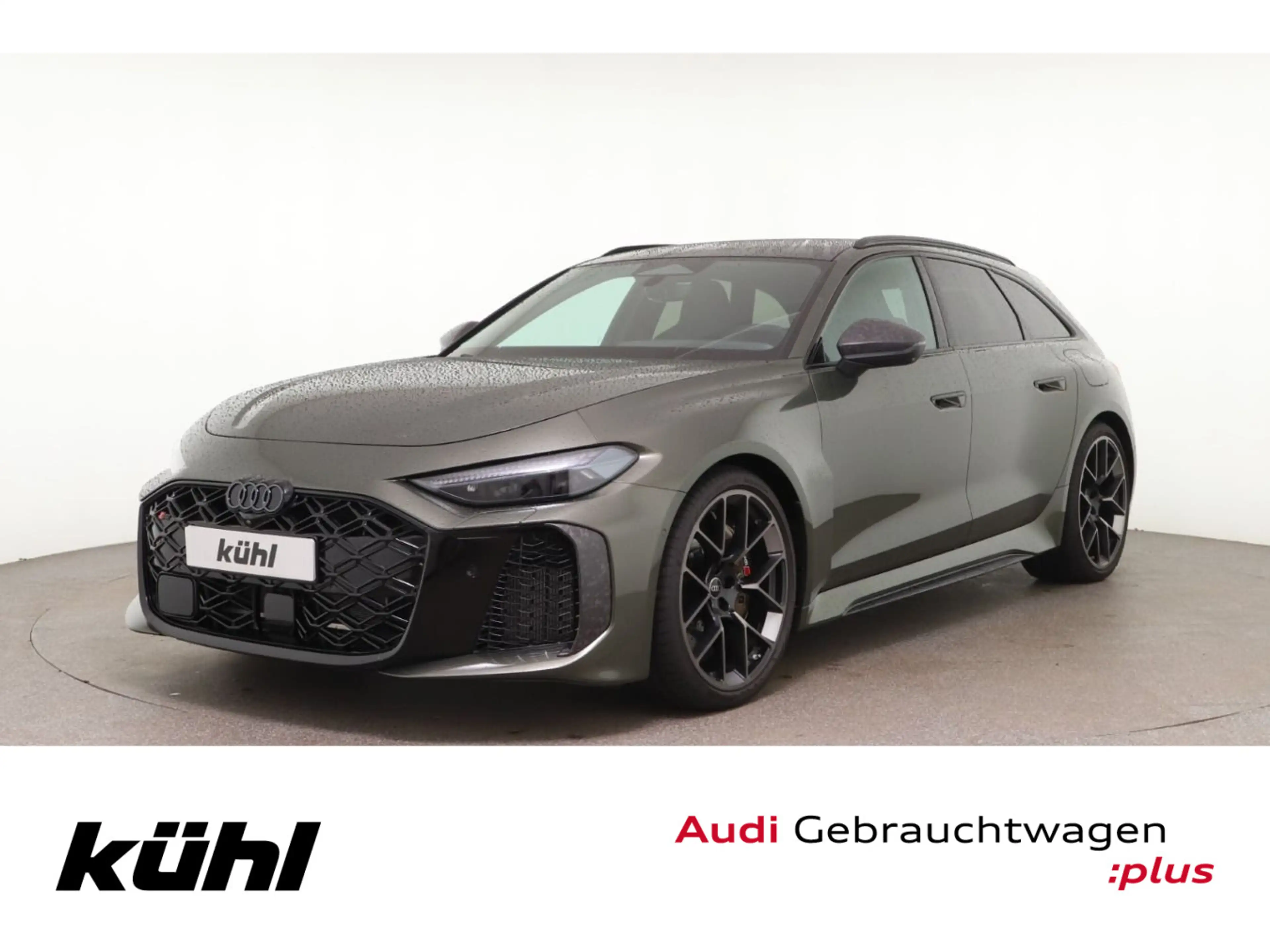 Audi RS5 Audi RS 5 Avant 470 kW tiptronic