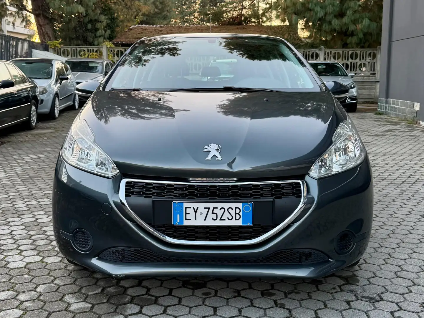 Peugeot 208 Peugeot 208 I 5p 1.4 hdi 8v Allure Neopatentati Grau - 1
