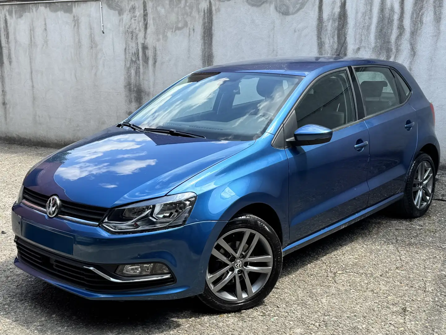 Volkswagen Polo R-Line J ** 75.000 KM ** EURO 6B ** 1ER MAIN ✅ - 2