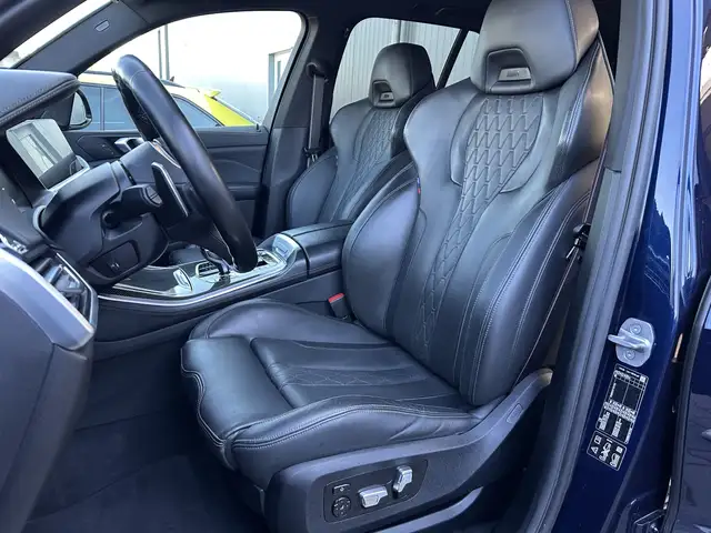 BMW X5 X5 M view 10