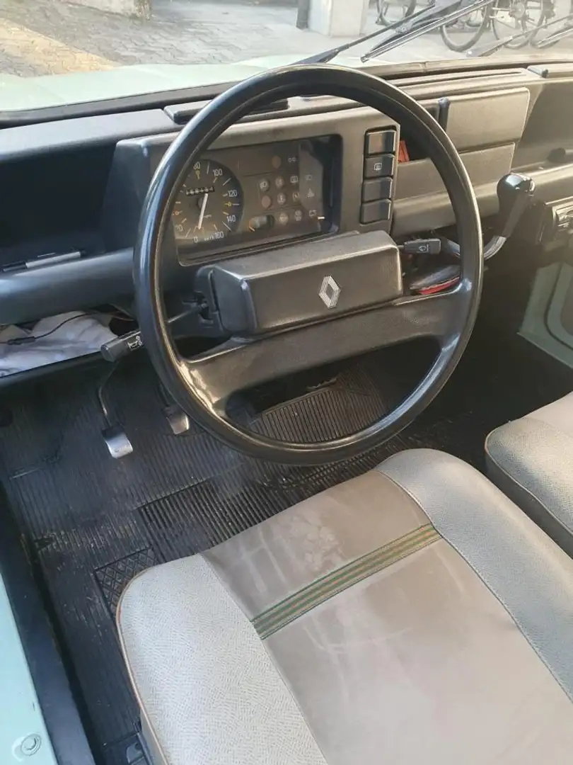 Renault R 4 R4 5p 956 TL - 1