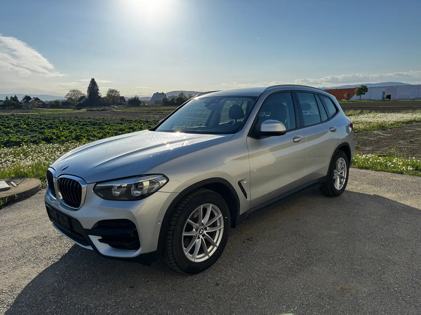BMW X3 xDrive 20d Advantage Aut. *2.Besitz, Guter Zustand Silber - 1