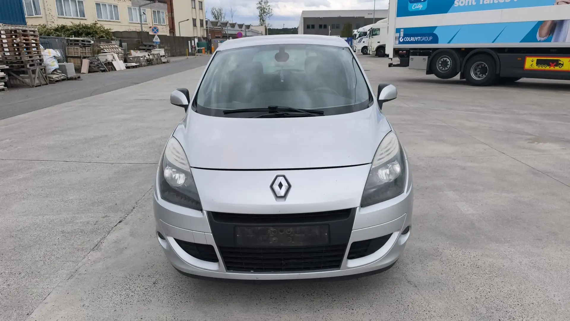 Renault Scenic Scenic 1.5 dCi Dynamique Auto. Argent - 1