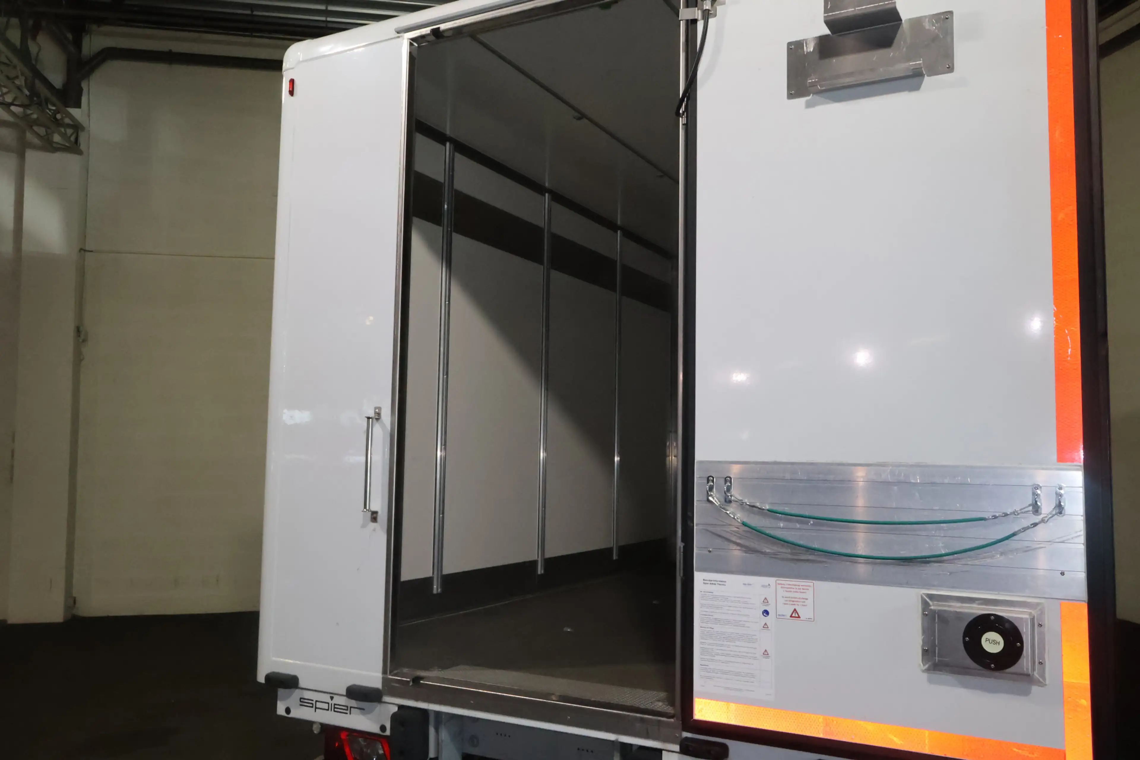 Ford E-Transit Bakwagen met Koeling 100% Elektrisch Pulsor 350 (W — photo 14