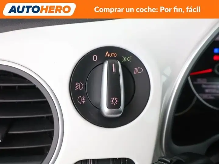 Volkswagen Beetle 1.6 TDI Design 2015, foto 27