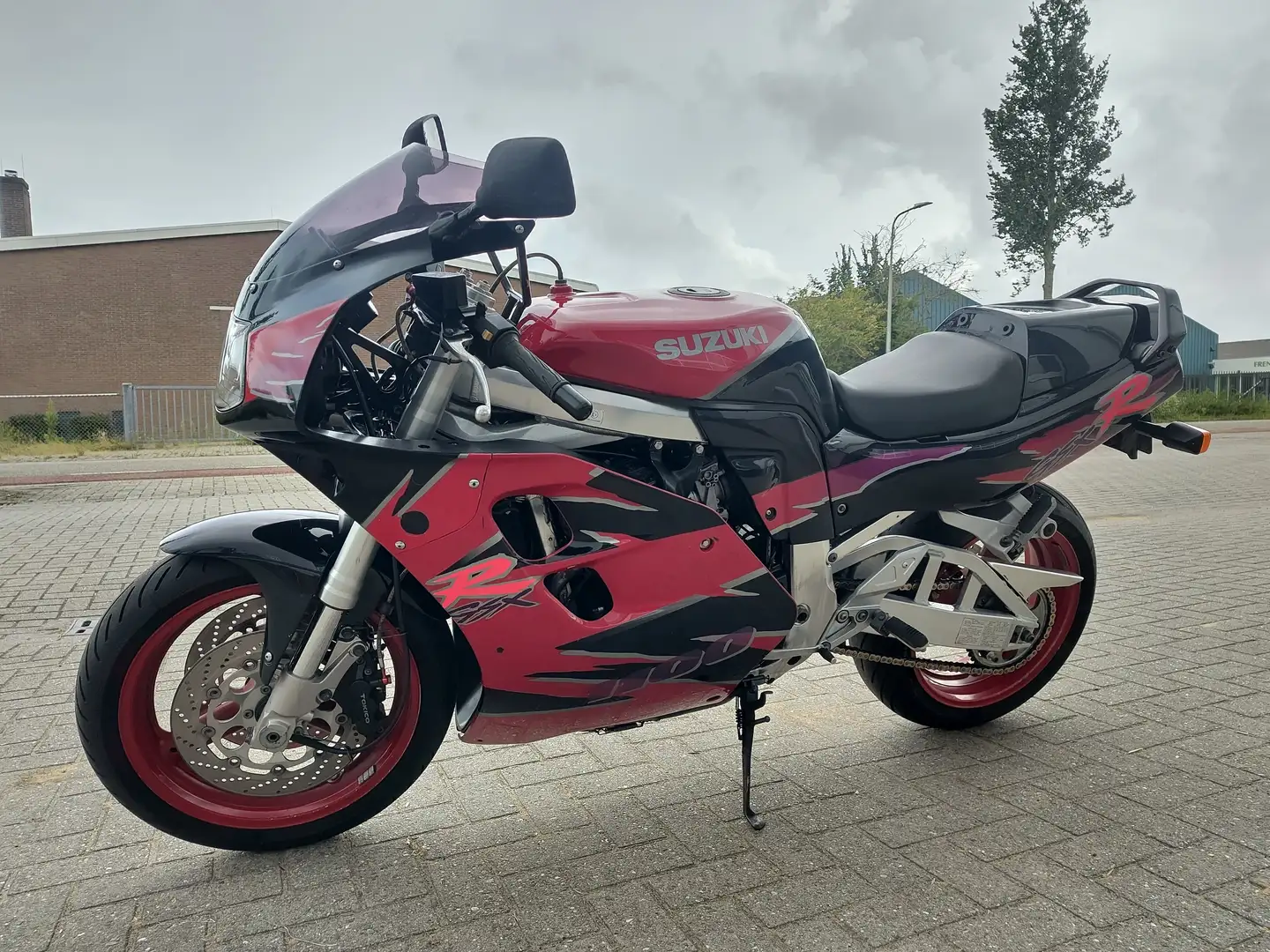 Suzuki GSX-R 1100 Piros - 2
